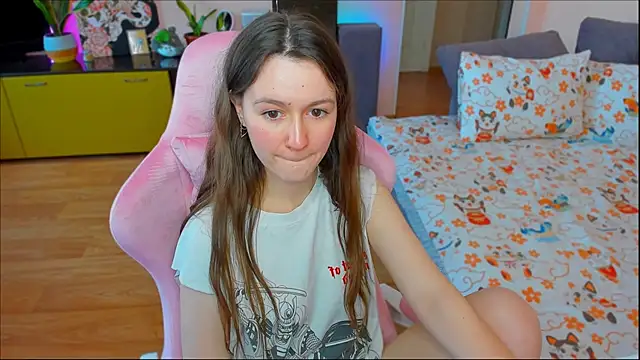 Snapshot of ameli_moon chatting on 09-11-25, 01:55 ameli moon online show from 09-11-25, 01:55