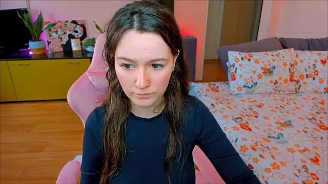 Snapshot of ameli_moon chatting on 09-14-25, 12:38 ameli moon online show from 09-14-25, 12:38