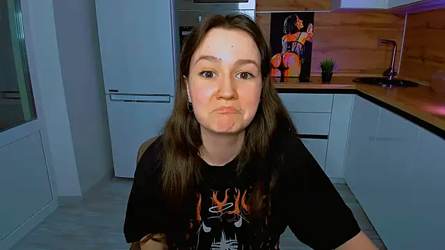 Snapshot of ameli_moon chatting on 03-05-25, 06:56 ameli moon online show from 03-05-25, 06:56