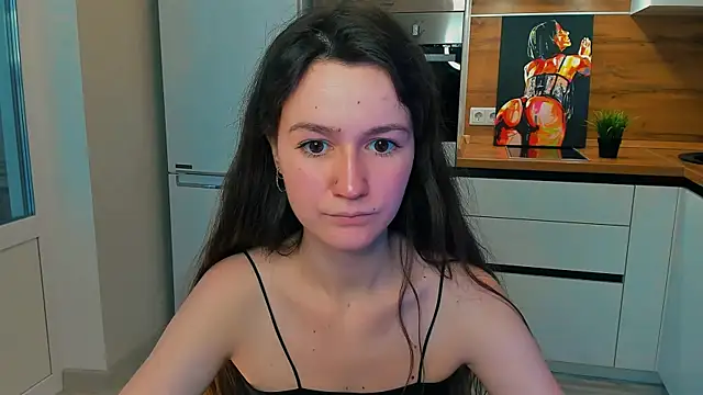 Snapshot of ameli_moon chatting on 01-05-25, 01:04 ameli moon online show from 01-05-25, 01:04