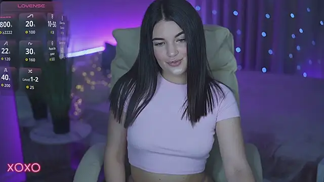 YourLolaBunny online show from 09-20-25, 05:51