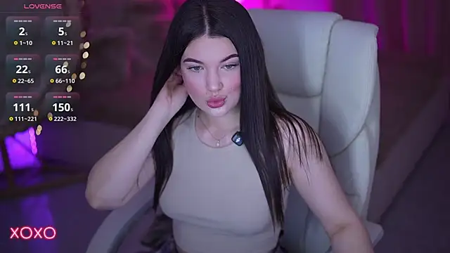 YourLolaBunny online show from 04-23-26, 06:53