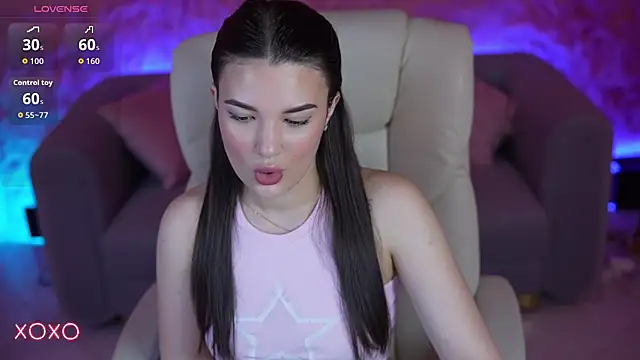 YourLolaBunny online show from 05-31-26, 06:08