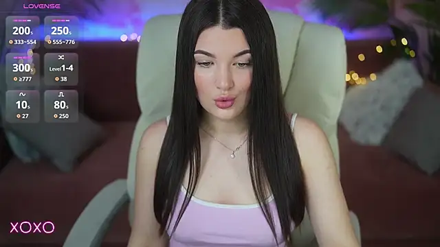 YourLolaBunny online show from 05-20-26, 07:00