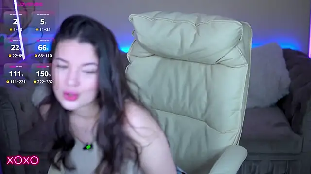 YourLolaBunny online show from 04-05-26, 06:31