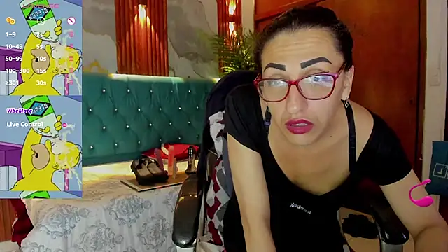 Snapshot of sabrina_dupont chatting on 07-12-26, 12:50 sabrina dupont online show from 07-12-26, 12:50