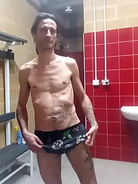 Snapshot of HastLuster chatting on 12-21-24, 11:56 HastLuster online show from 12-21-24, 11:56