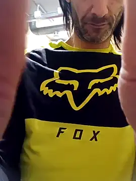 Snapshot of HastLuster chatting on 12-10-24, 02:05 HastLuster online show from 12-10-24, 02:05