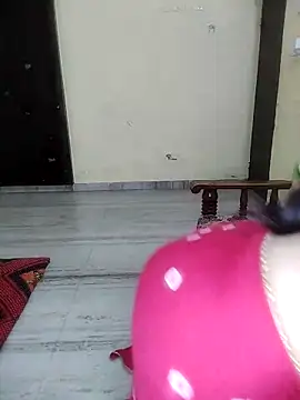 Fair-magic-woman online show from 02-08-26, 11:30