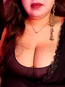 Suhanakhan00 online show from 06-25-26, 09:03