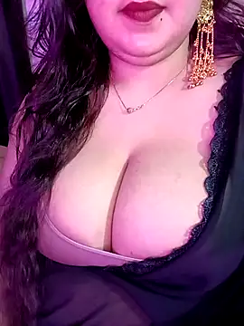 Snapshot of Suhanakhan00 chatting on 05-14-26, 10:01 Suhanakhan00 online show from 05-14-26, 10:01