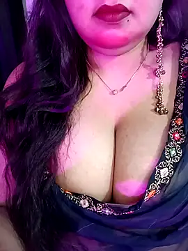 Snapshot of Suhanakhan00 chatting on 04-25-26, 07:55 Suhanakhan00 online show from 04-25-26, 07:55