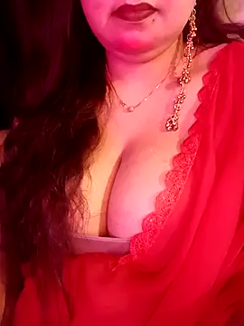 Snapshot of Suhanakhan00 chatting on 04-23-26, 10:11 Suhanakhan00 online show from 04-23-26, 10:11