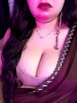 Snapshot of Suhanakhan00 chatting on 05-05-26, 09:23 Suhanakhan00 online show from 05-05-26, 09:23