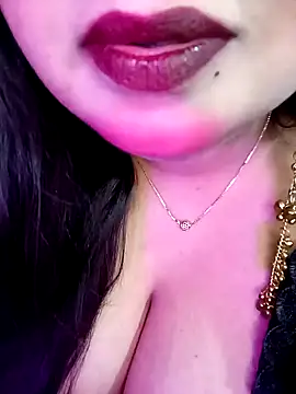 Suhanakhan00 online show from 03-08-26, 05:33