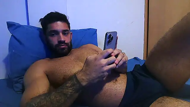 Snapshot of macho_fit chatting on 05-27-26, 07:32 macho fit online show from 05-27-26, 07:32