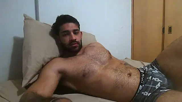 macho fit online show from 11-18-25, 06:44