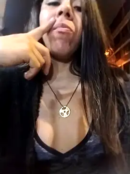 Snapshot of Karenn12 chatting on 09-18-25, 03:31 Karenn12 online show from 09-18-25, 03:31