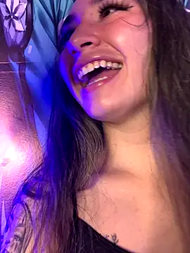 Sophie LS online show from 09-28-25, 03:13