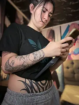 Sophie LS online show from 04-10-26, 01:07