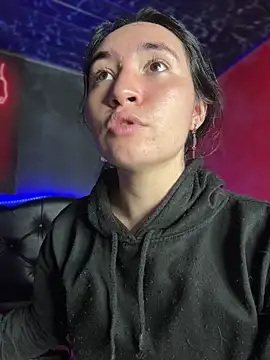 Sophie LS online show from 01-14-26, 02:37