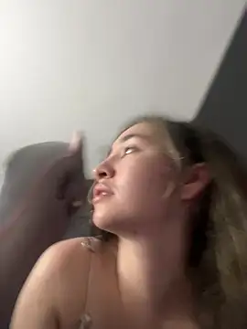 Sophie LS online show from 03-18-25, 01:57