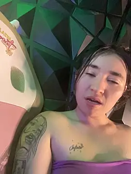 Sophie LS online show from 10-25-25, 02:00