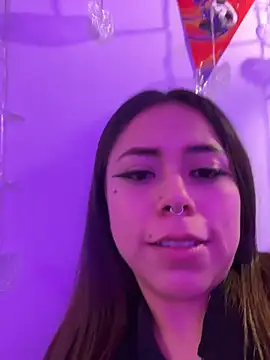 Snapshot of sarawiliamx chatting on 07-19-26, 05:49 sarawiliamx online show from 07-19-26, 05:49