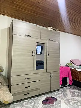 sarawiliamx online show from 04-07-26, 10:00