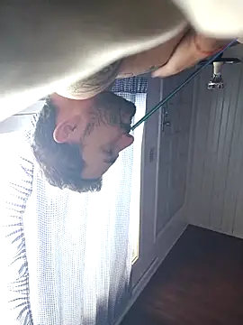 KAZADO LIBERAL online show from 09-30-25, 04:02