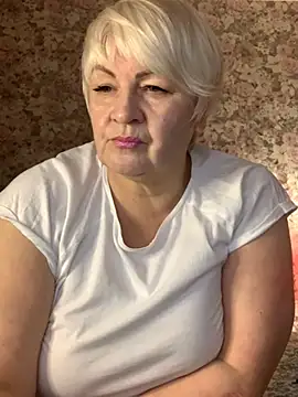 Laura Millf online show from 03-05-25, 07:17