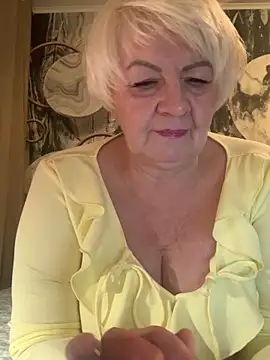 Snapshot of Laura_Millf chatting on 03-08-26, 06:33 Laura Millf online show from 03-08-26, 06:33