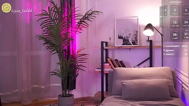 Snapshot of Liya_Gold_ chatting on 03-09-25, 12:10 Liya Gold  online show from 03-09-25, 12:10