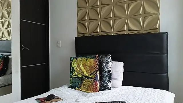 ANGEL  COOPER online show from 03-19-25, 02:57