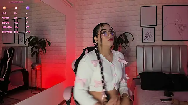 Lizzie-Evans online show from 02-14-26, 12:05