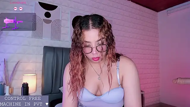 Lizzie-Evans online show from 06-25-26, 12:10