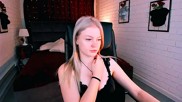 GraceGlamour online show from 10-15-25, 05:06