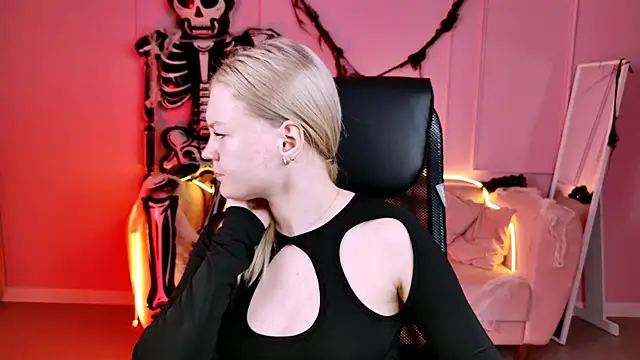 GraceGlamour online show from 10-17-25, 05:11