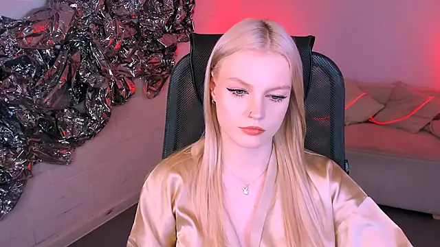 GraceGlamour online show from 11-30-25, 05:14