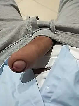 ptrz990 online show from 01-07-26, 02:22