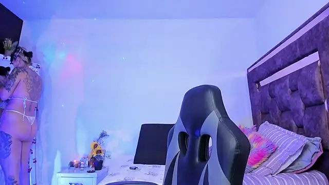 AnabelleGron online show from 04-10-26, 01:12