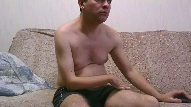 Snapshot of AlDON59 chatting on 03-05-25, 10:44 AlDON59 online show from 03-05-25, 10:44