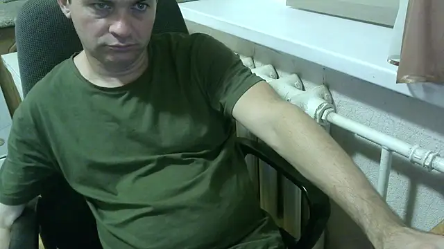 Snapshot of AlDON59 chatting on 09-29-25, 06:35 AlDON59 online show from 09-29-25, 06:35