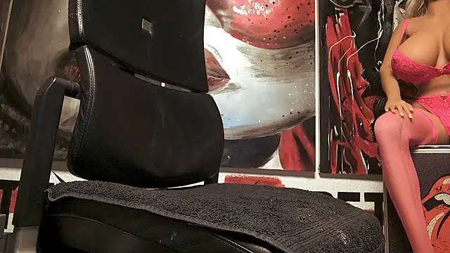 dani4334 online show from 03-23-26, 09:47