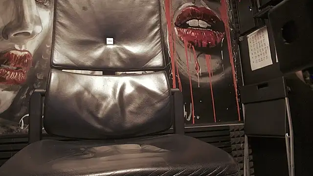 dani4334 online show from 12-01-25, 05:41