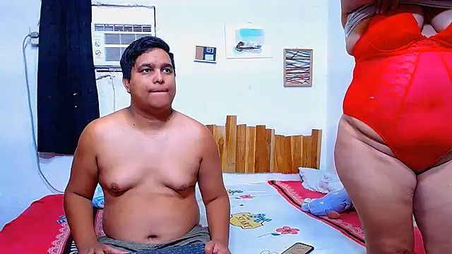lucasandSofi online show from 07-19-26, 01:52
