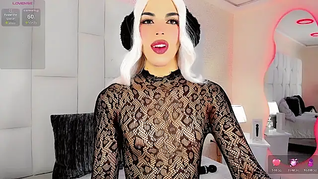 CandyJoselyn online show from 10-05-25, 01:13