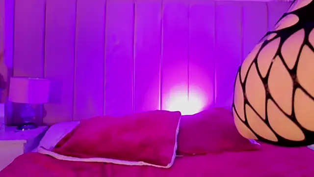 MollyBigBoobs12 online show from 05-16-26, 09:41
