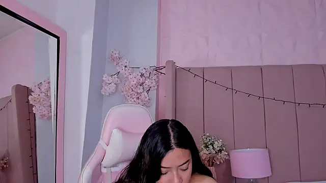 MollyBigBoobs12 online show from 10-13-25, 09:05