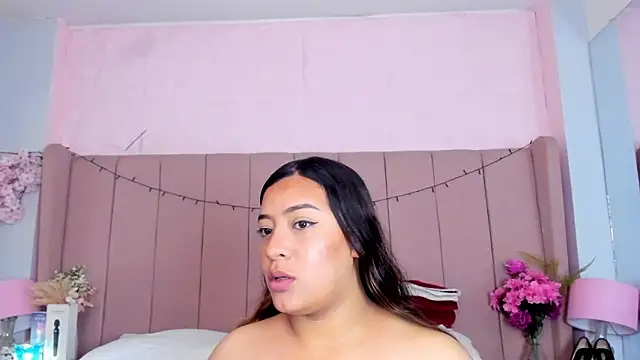 MollyBigBoobs12 online show from 09-22-25, 08:15